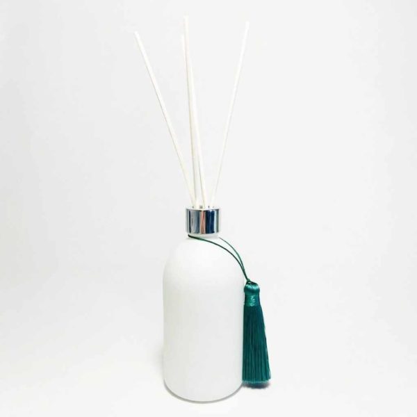 Sage Green Tassel Decorate Resin Art Pieces, Candles, Reed Diffusers